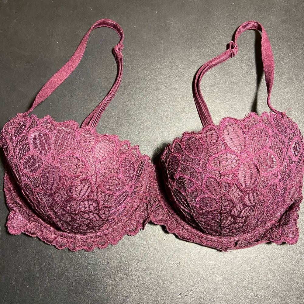 NWOT Victoria’s Secret Bra 32DD
